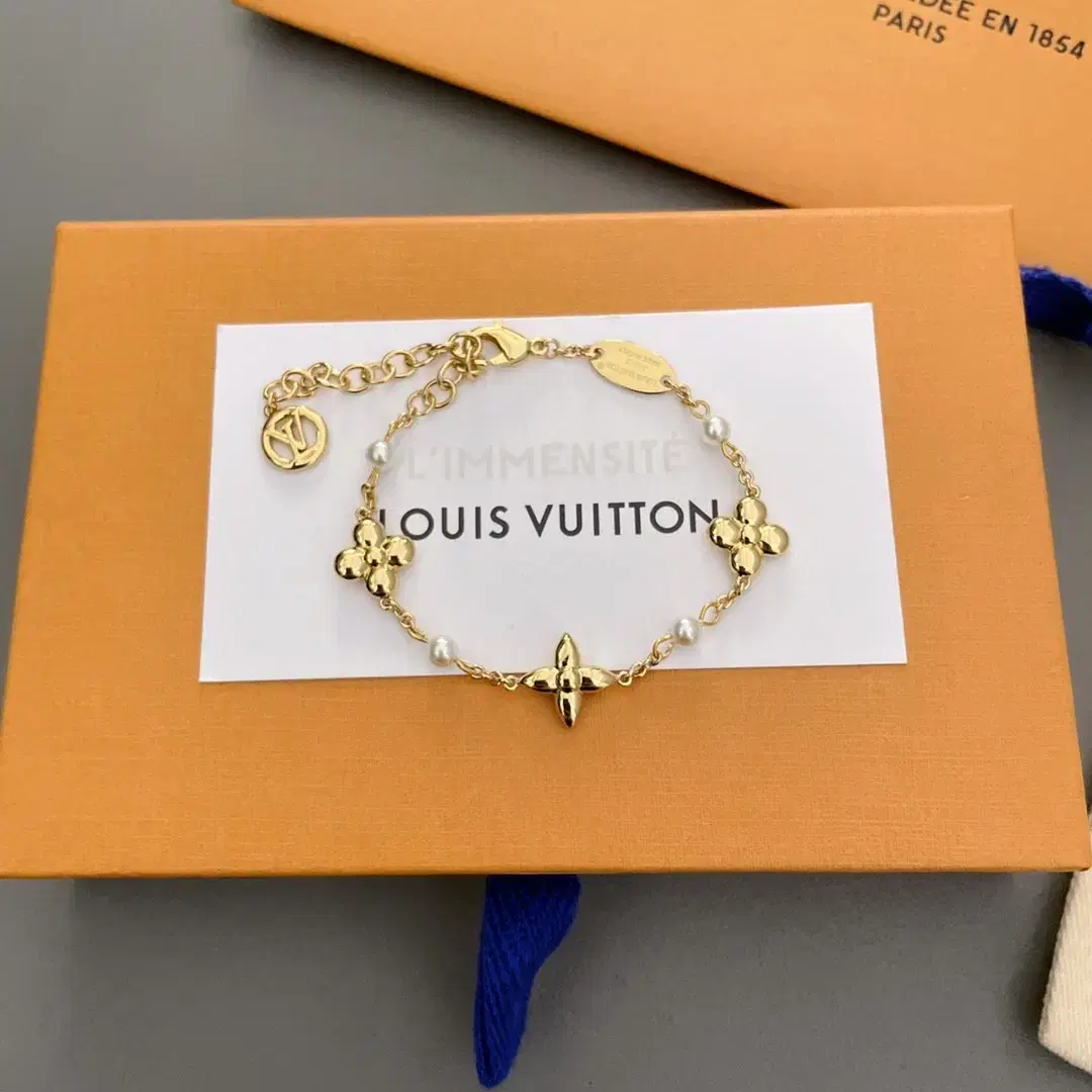 루이비통 Louis Vuitton 팔찌