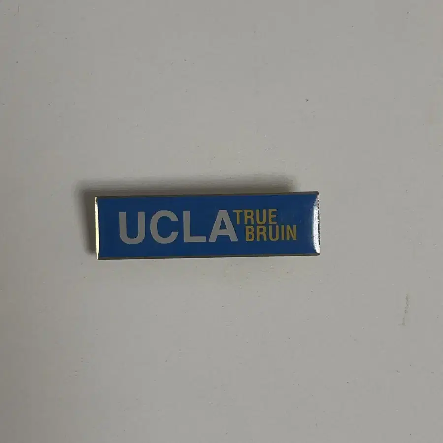 UCLA 핀뱃지