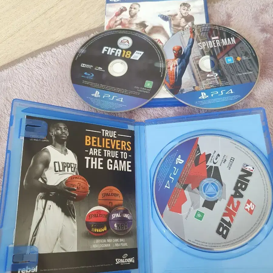 PS4 게임 NBA2K18, FIFA18, 스파이더맨 팝니다.