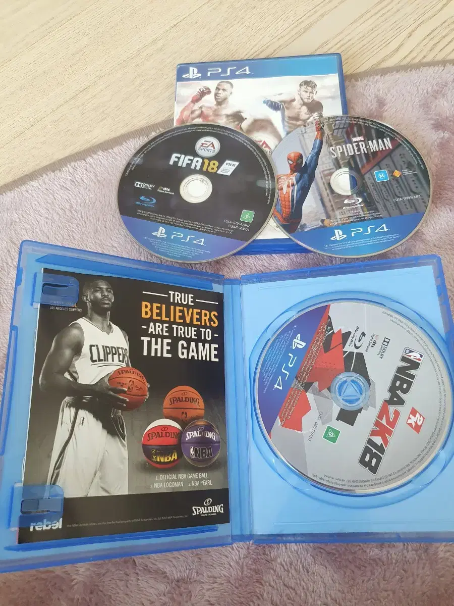 PS4 게임 NBA2K18, FIFA18, 스파이더맨 팝니다.