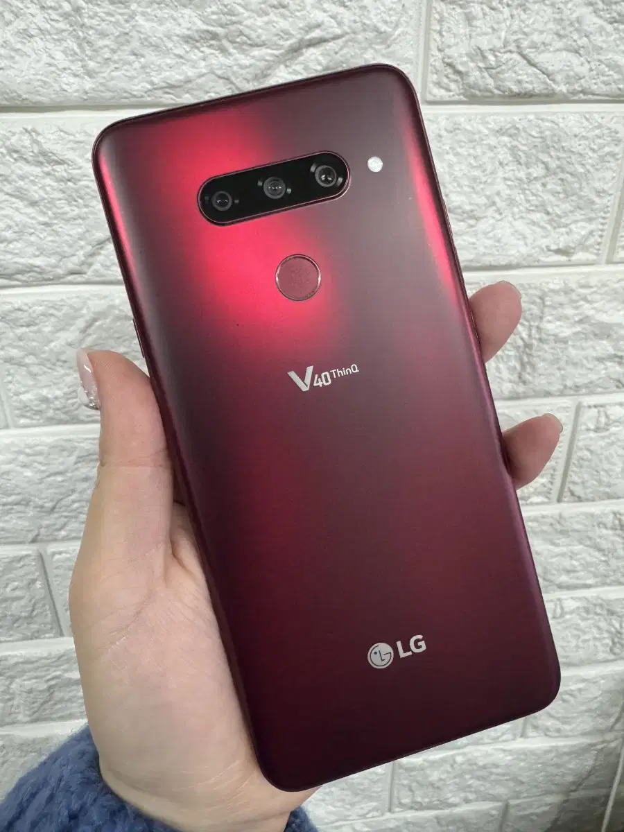 LG V40 레드색상!!