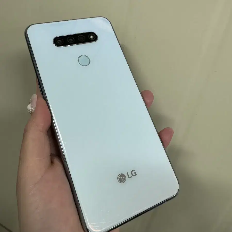 LG Q51 스카이블루 싸게팔아요!