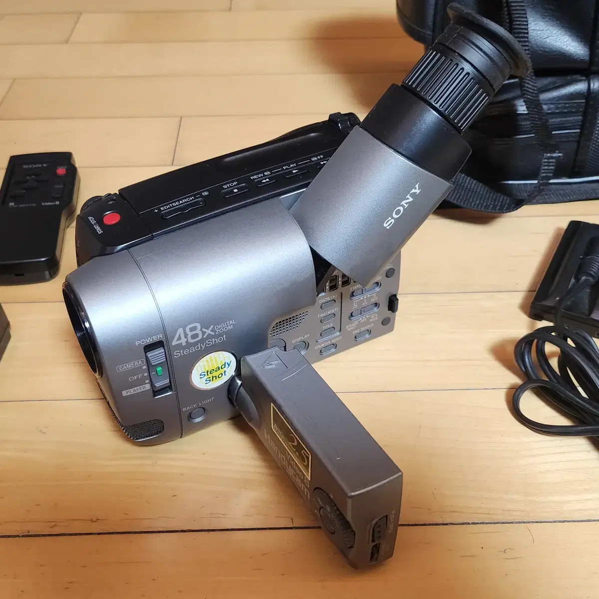 SONY 소니 8mm CCD-TRV21 칼짜이즈 디지털 캠코더 카메라