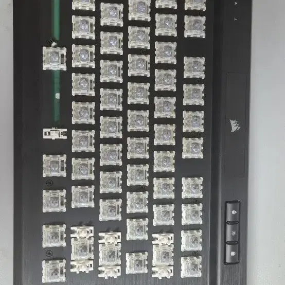 커세어 K70 TKL Opx(광적축) 키보드 풀윤활 판매합니다