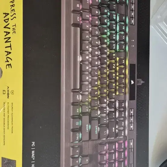 커세어 K70 TKL Opx(광적축) 키보드 풀윤활 판매합니다