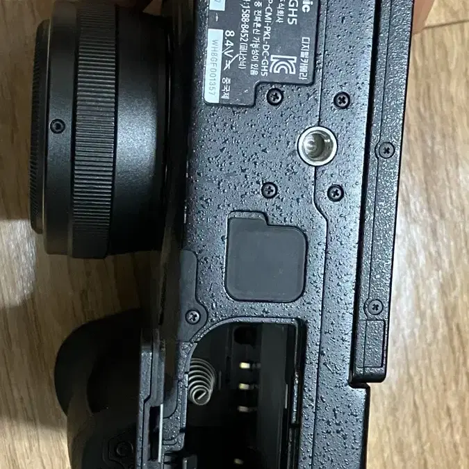 파나소닉 gh5, 카메라 기종 변경을 위해 내놓습니다