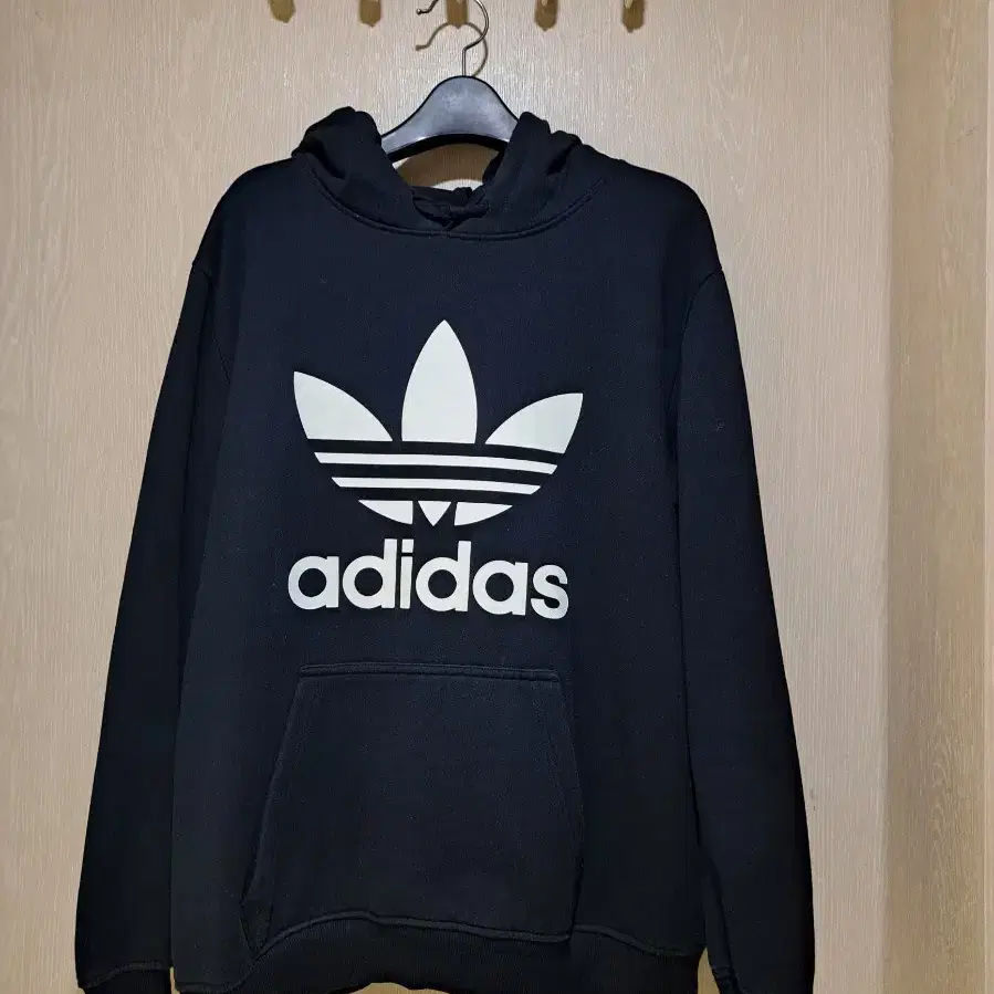 adidas. 후드티 사이즈110