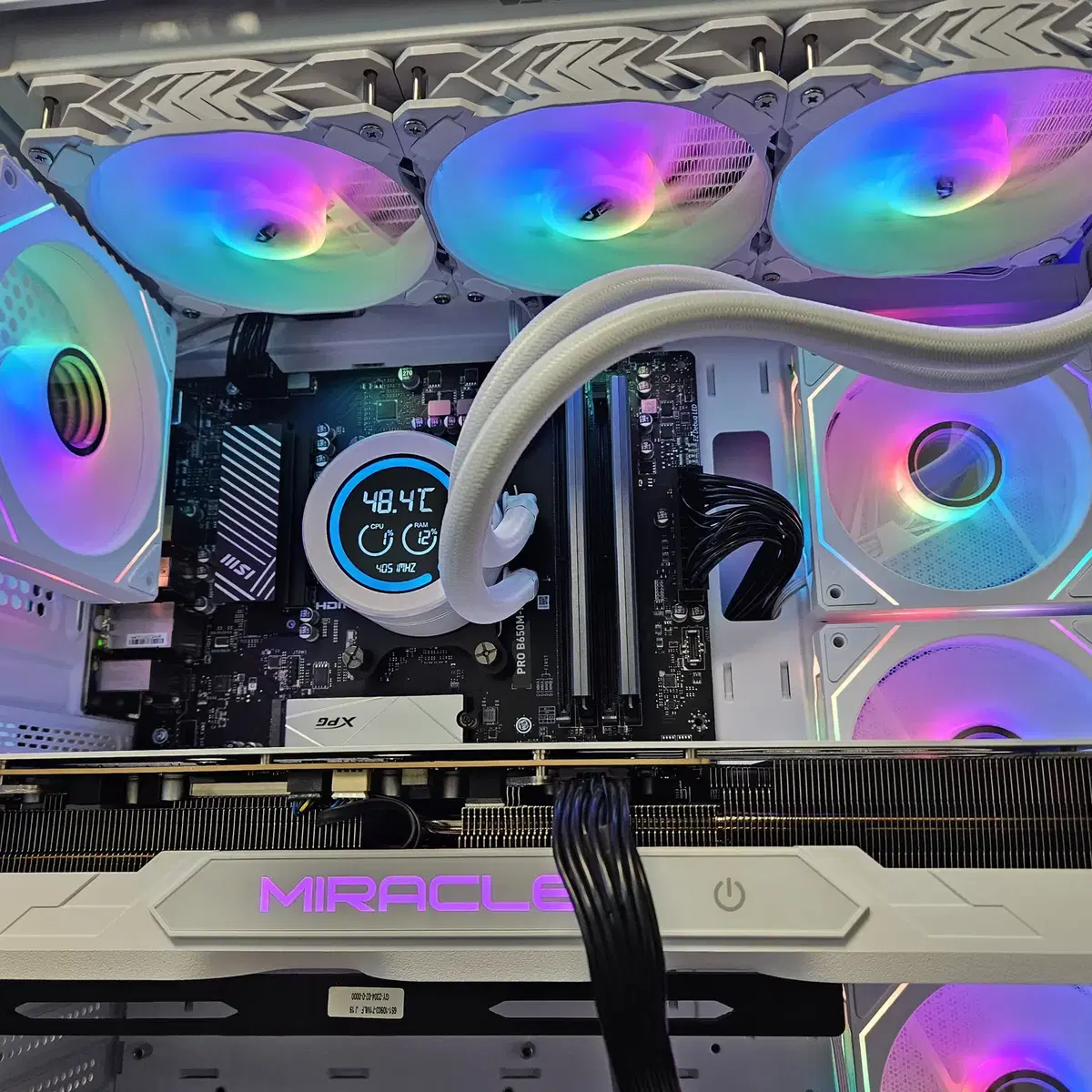 9800x3d, rtx4080 super 화이트 본체 (새상품)