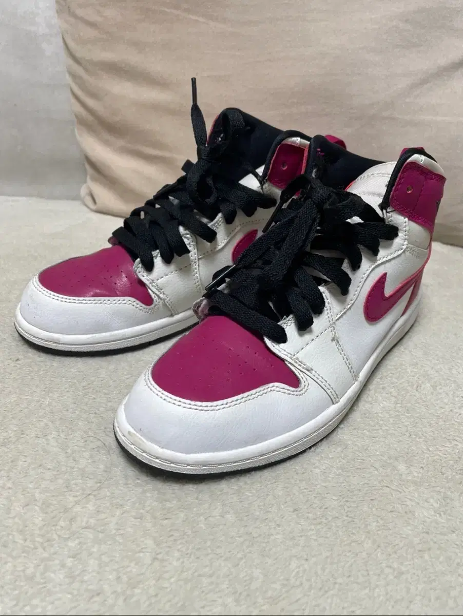 Jordan 1 Retro High GG White/pink 220cm