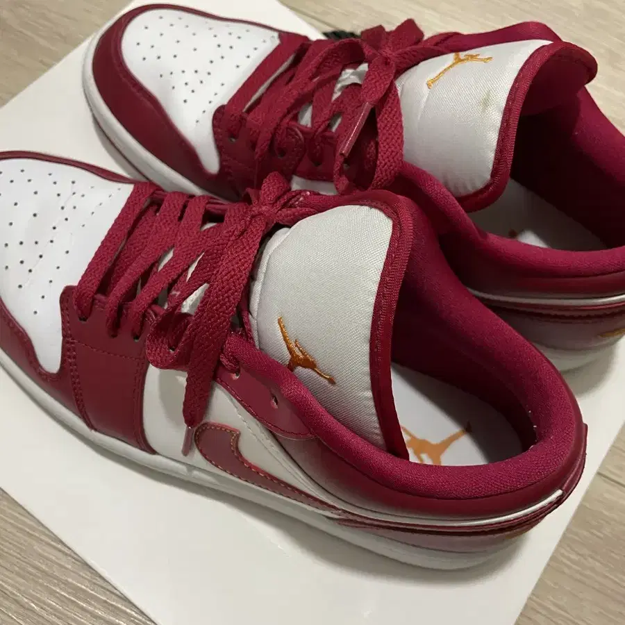 Jordan 1 Low Cardinal Red