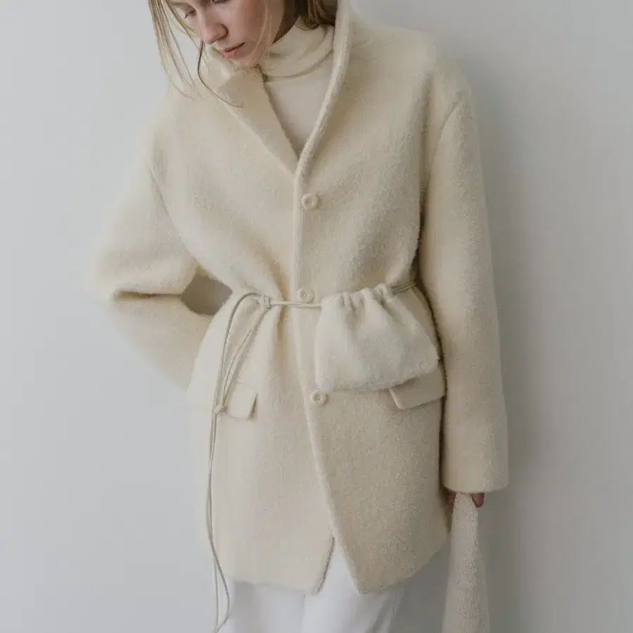 Letter Teddy boucle coat (Ivory)