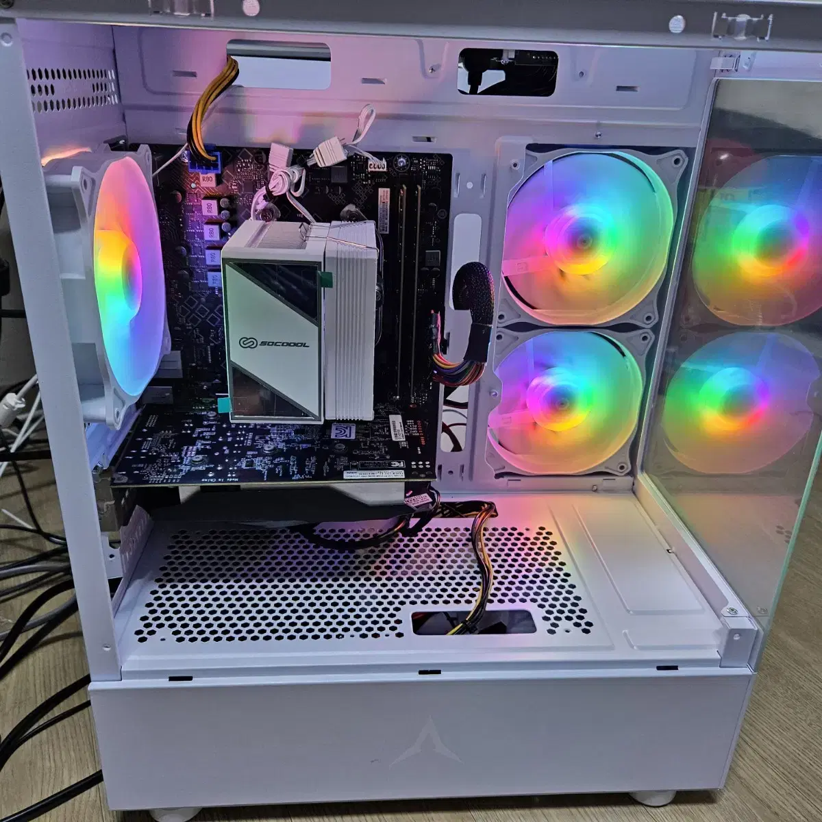 RX6600 R5600X 모니터 본체 팝니다