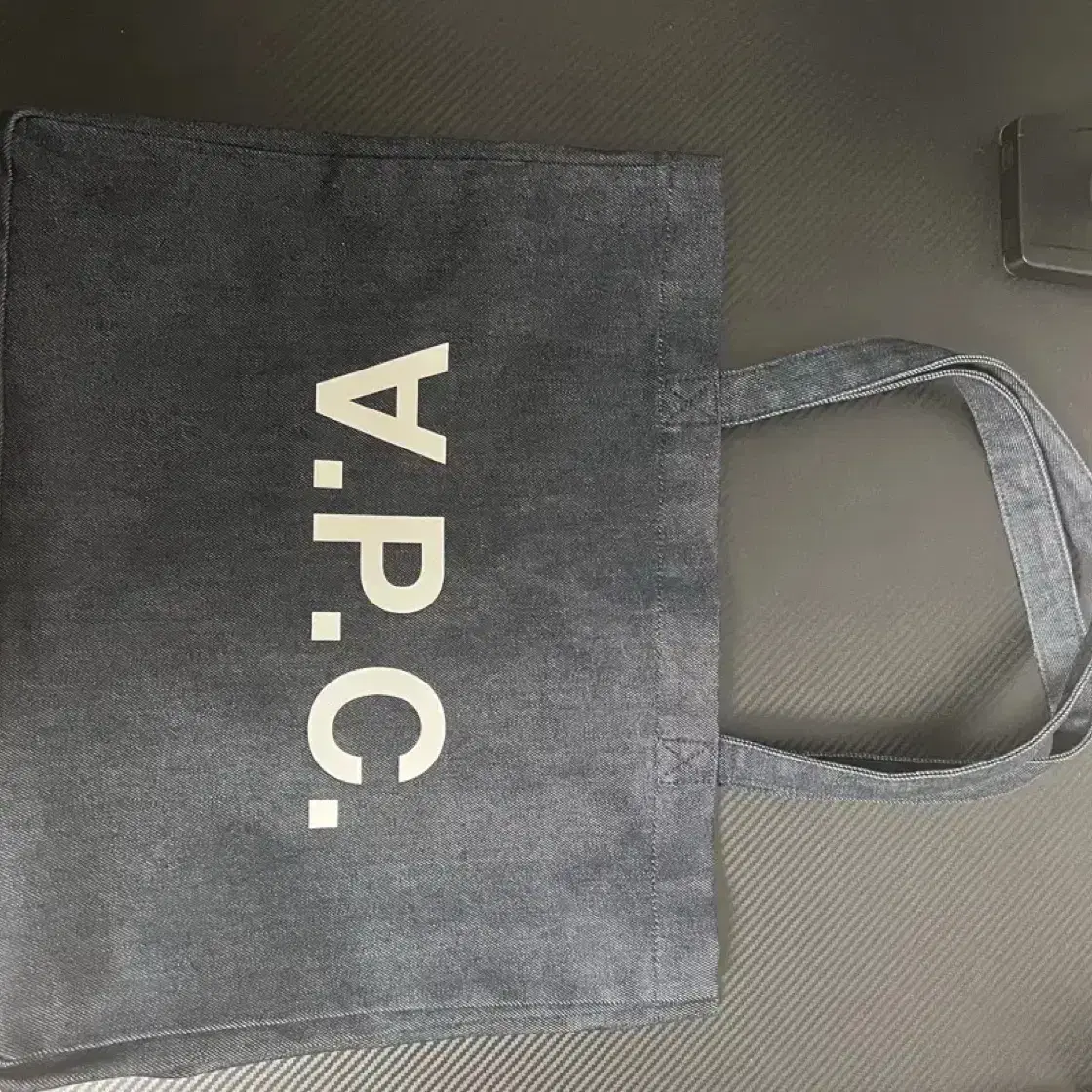 APC 아페쎄 다니엘라 데님 에코백