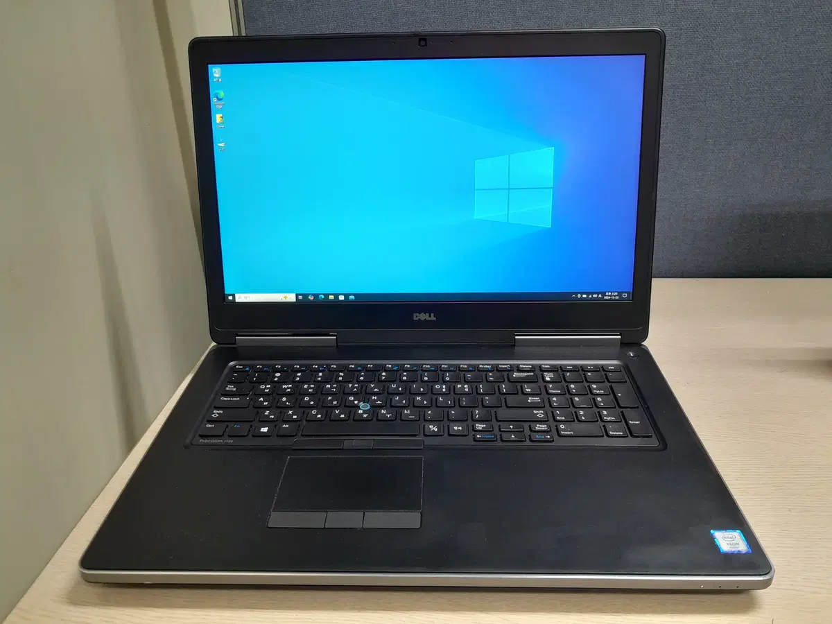 Dell precision 7720 판매합니다.