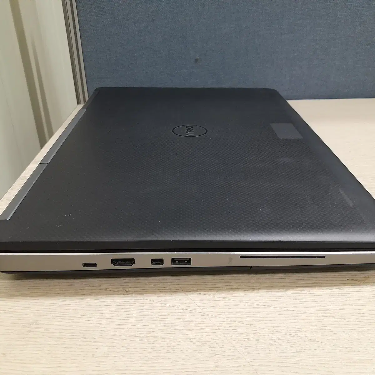 Dell precision 7720 판매합니다.