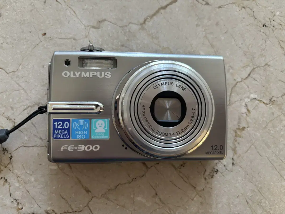 OLYMPUS FE-300 디지털 카메라 - 12MP