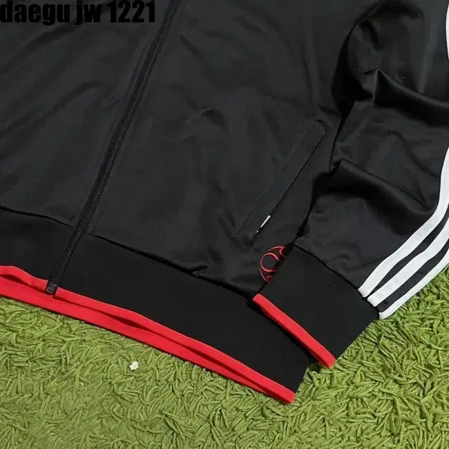 105 ADIDAS ZIPUP 아디다스 집업