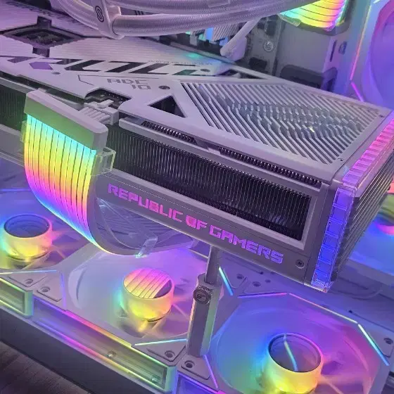 라이젠9 7950X3D RTX4090 ROG 스트릭스 본체 팝니다