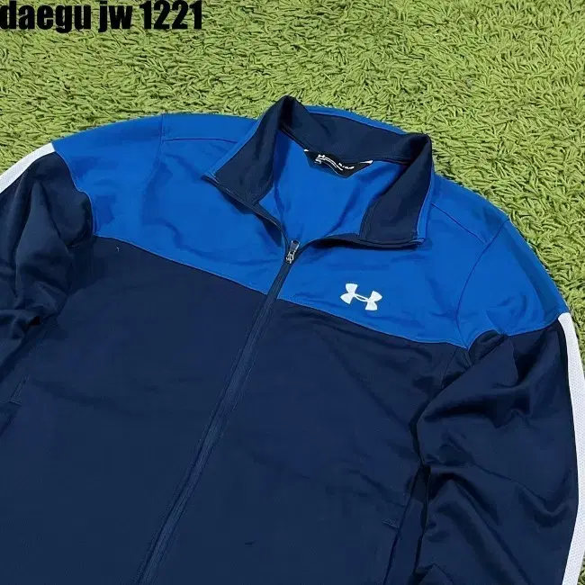 XL UNDER ARMOUR ZIPUP 언더아머 집업