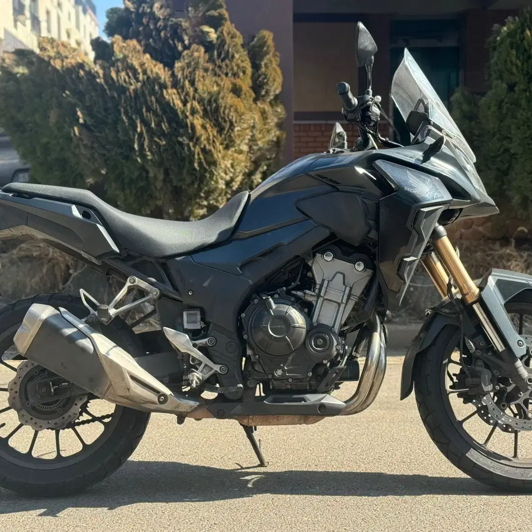 23년식 CB500X 블랙 판매합니다.