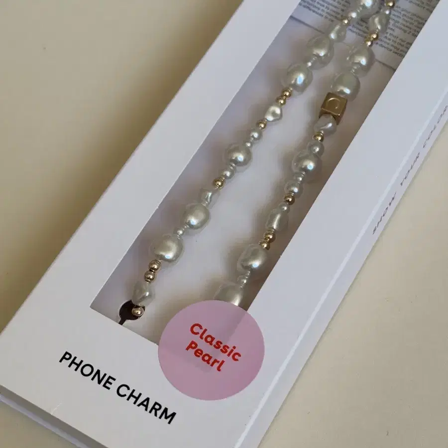 새것] 케이스티파이 진주 스트랩 키링 Pearl Phone Charm -