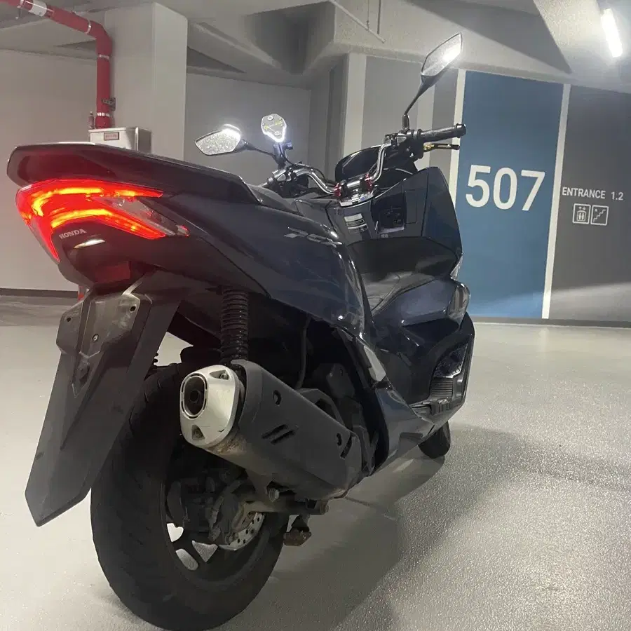 Pcx21년식