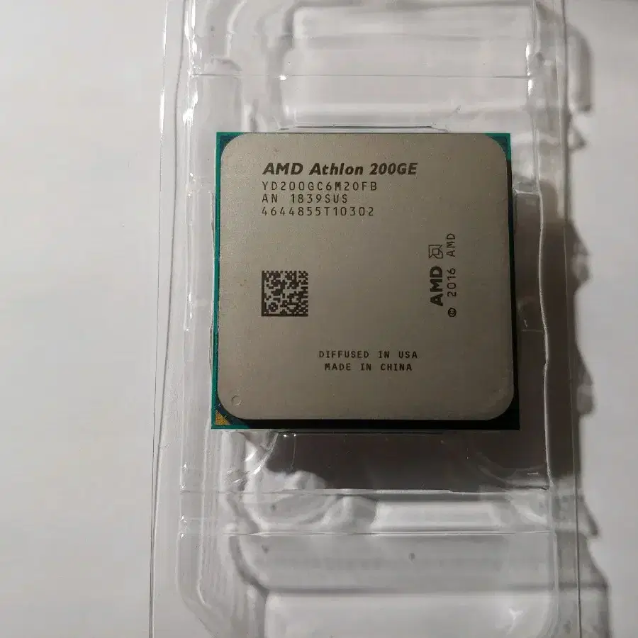 CPU  AMD  200GE