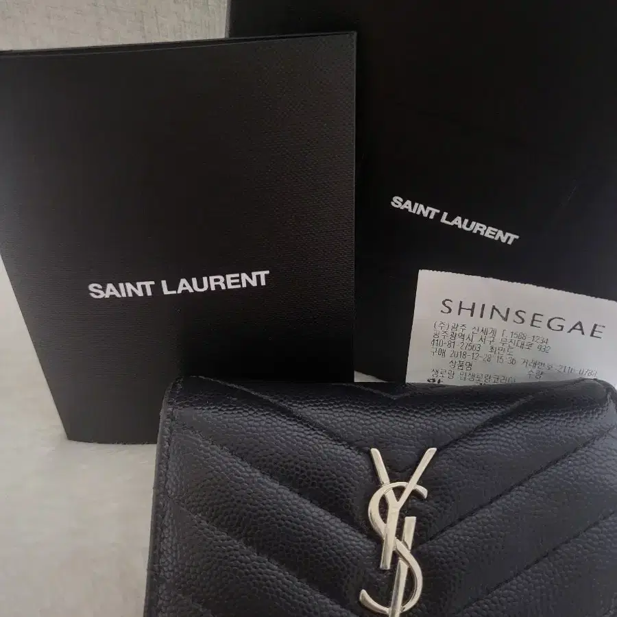 YSL 입생로랑 은장 반지갑 정품