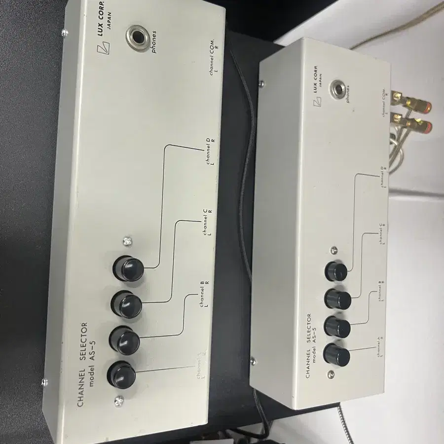 Luxman(럭스만) 스피커 셀렉터 2대