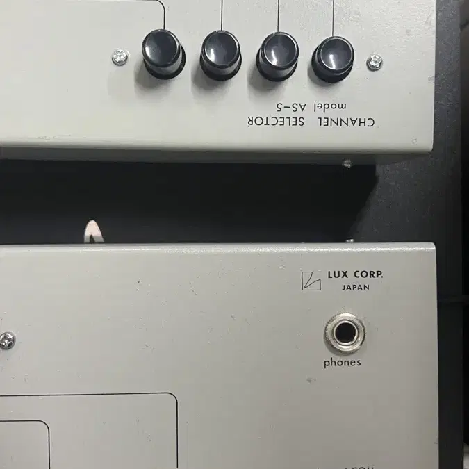 Luxman(럭스만) 스피커 셀렉터 2대