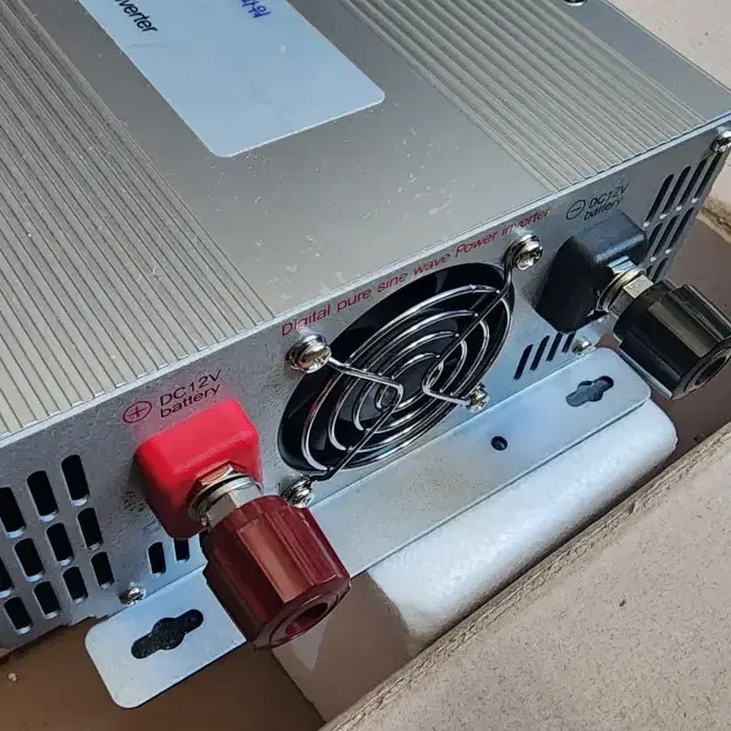 다르다 순수정현파 인버터 1000w(1kw) DK1210 차박 220v