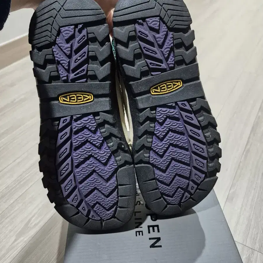 킨 KEEN 재스퍼락 260