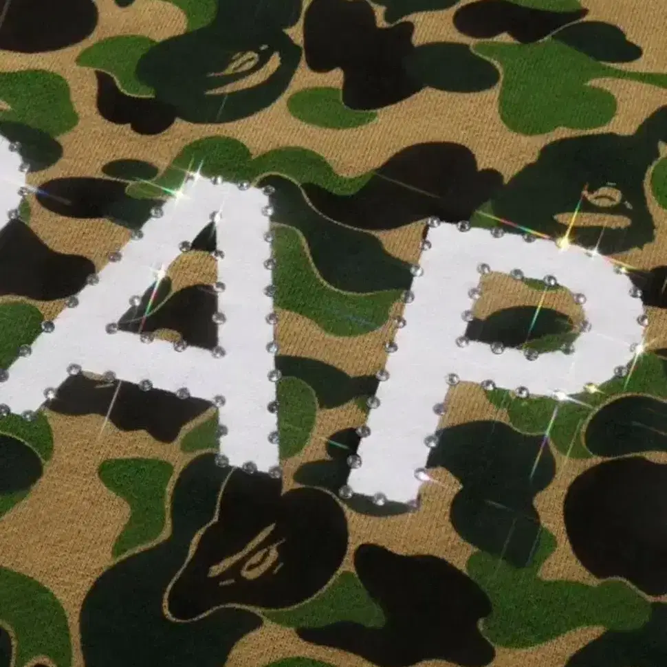 베이프 bape 카모 크리스탈 스톤 크루넥