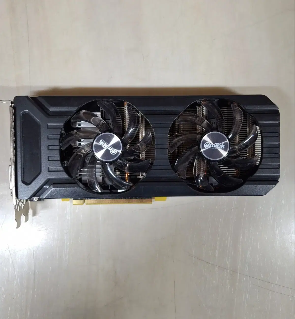 컴퓨터 그래픽카드 EMTEK GTX1060 DUAL 3GB