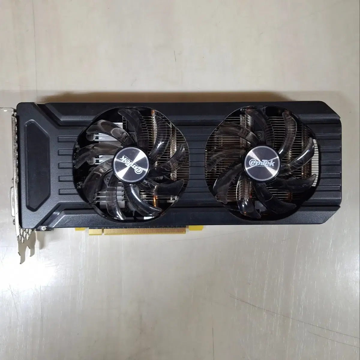 컴퓨터 그래픽카드 EMTEK GTX1060 DUAL 3GB