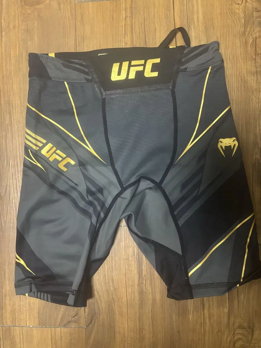 ufc 베넘 컴프레션 파이트쇼츠 S 30-31