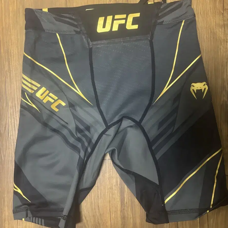 ufc 베넘 컴프레션 파이트쇼츠 S 30-31