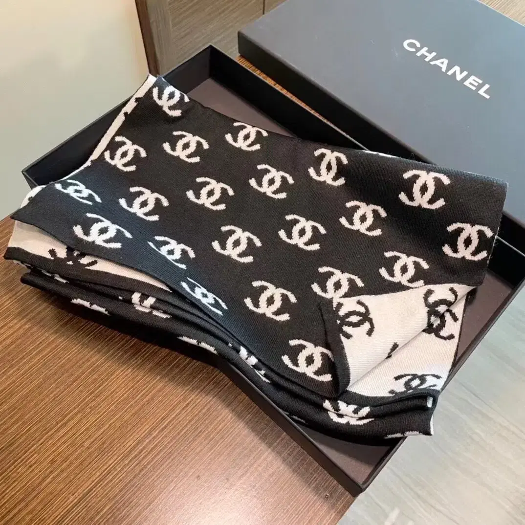 Chanel 샤넬 스카프