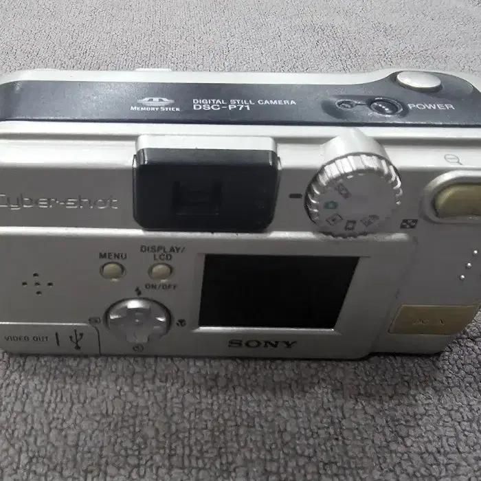 디지털카메라/소니 Sony DSC-P71  무료배송