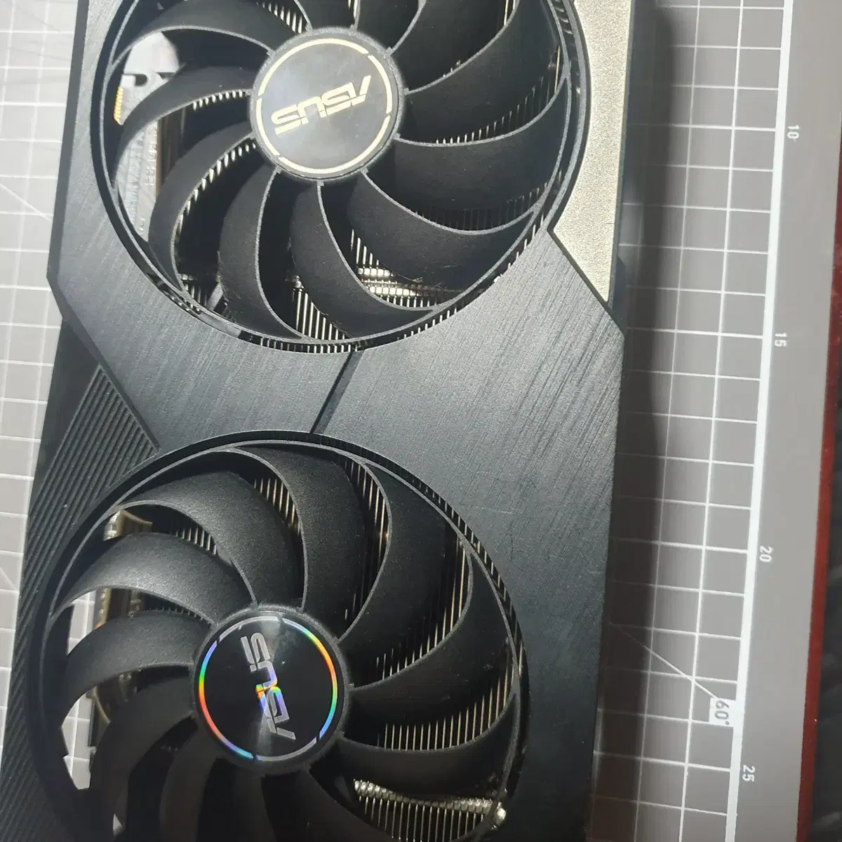 아수스 rx6600 그래픽카드 팝니다.