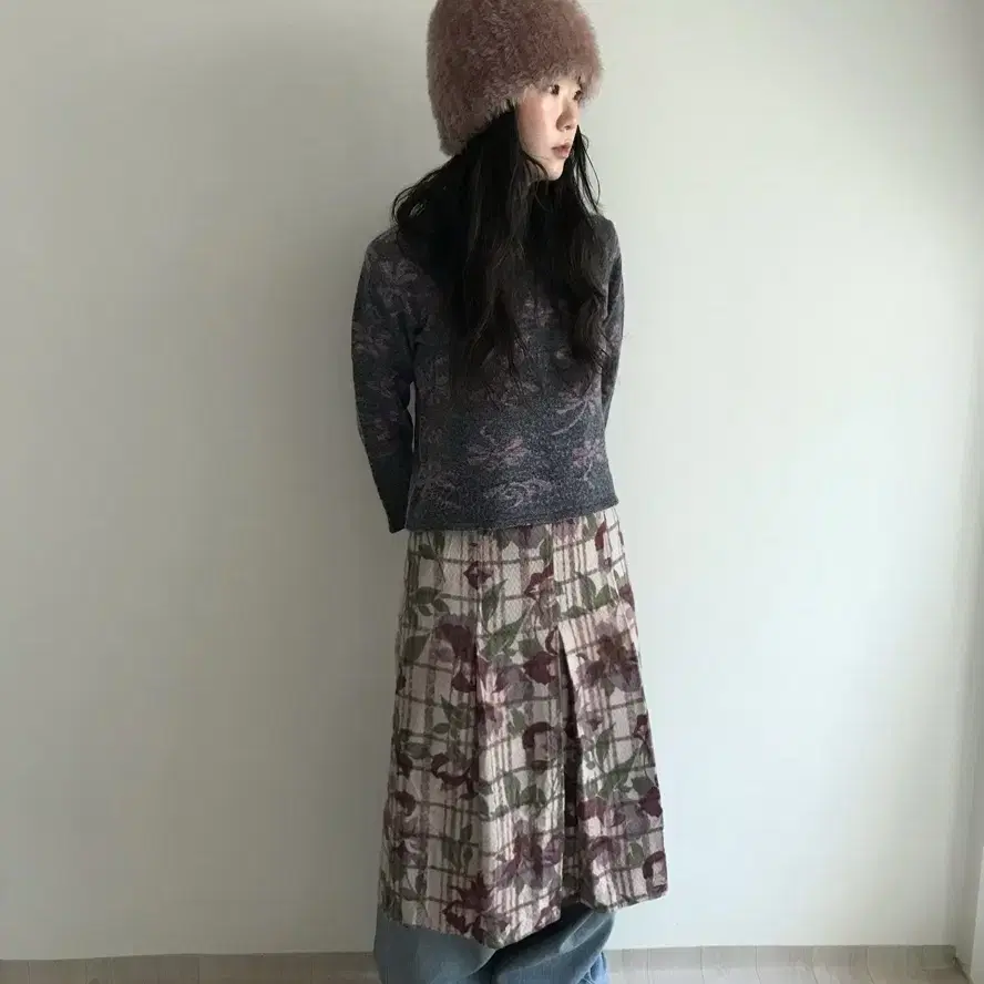 vintage flower pattern knit