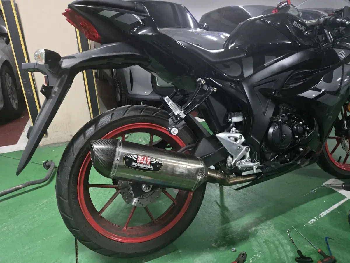 gsxr125 요시무라 정품 풀배기