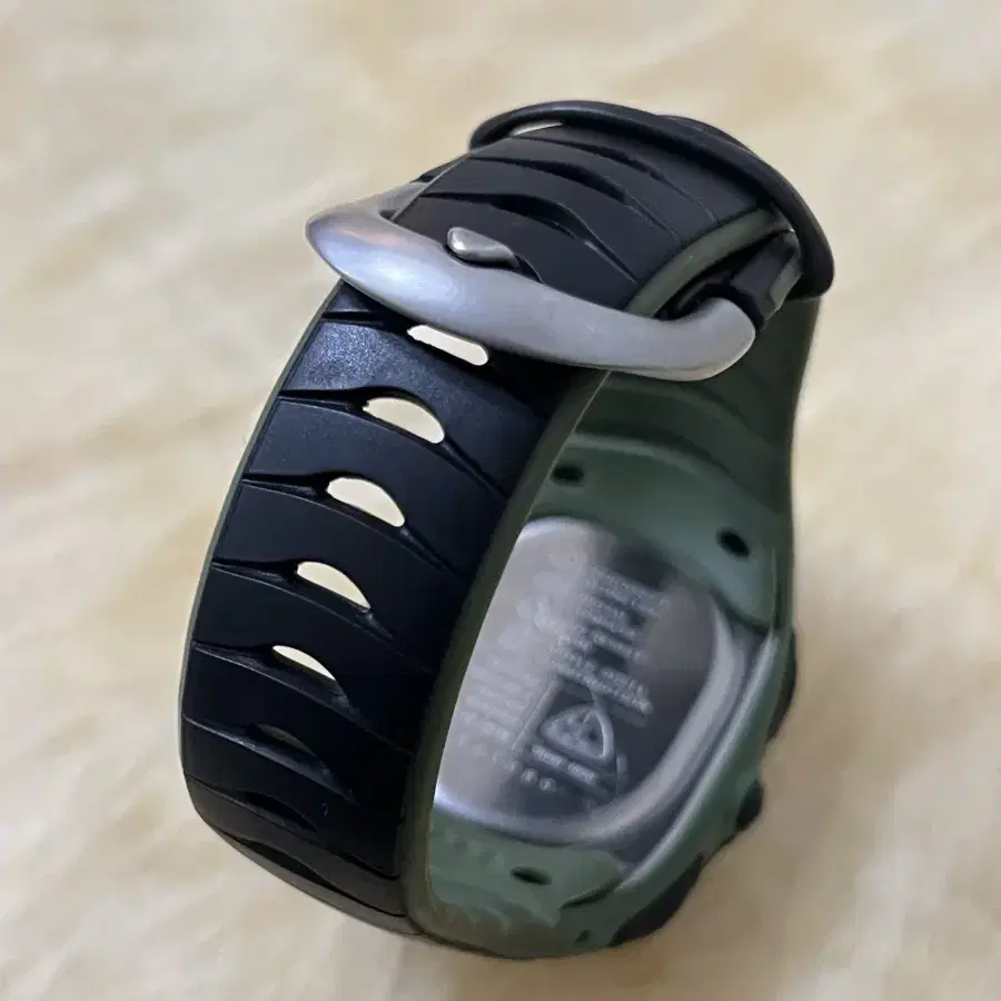 Nike acg zerolift digital watch