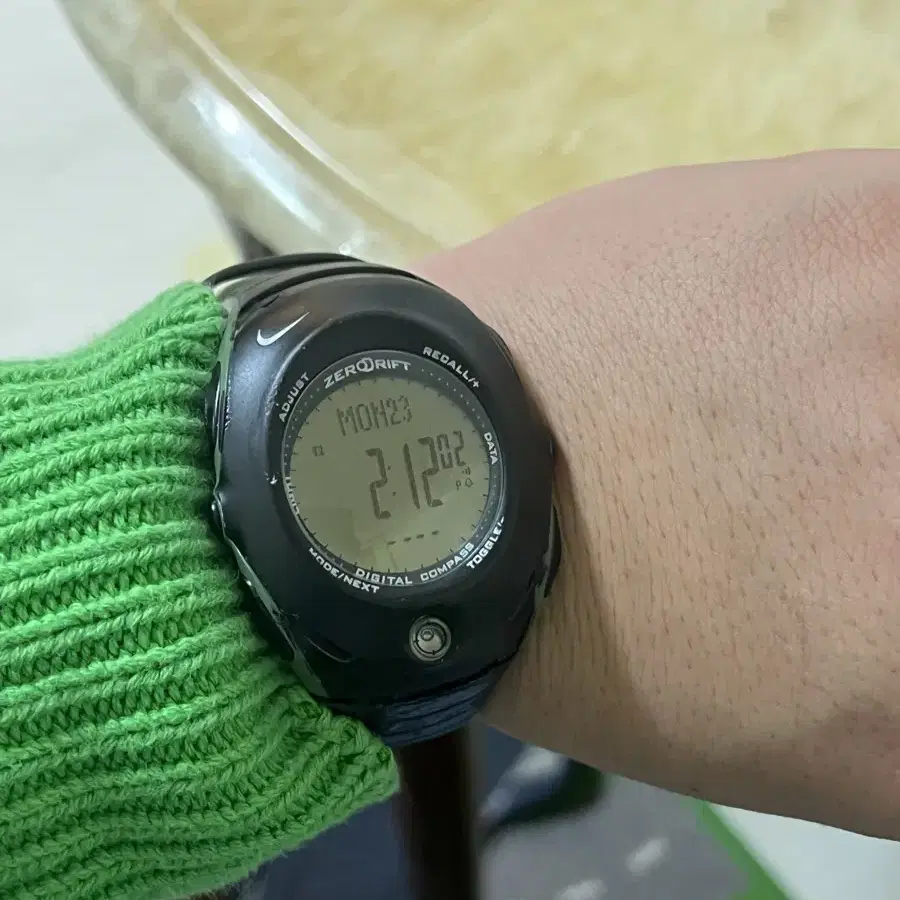 Nike acg zerolift digital watch