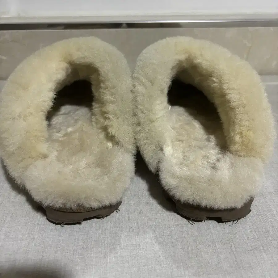 어그 UGG 코케트 팝니다.