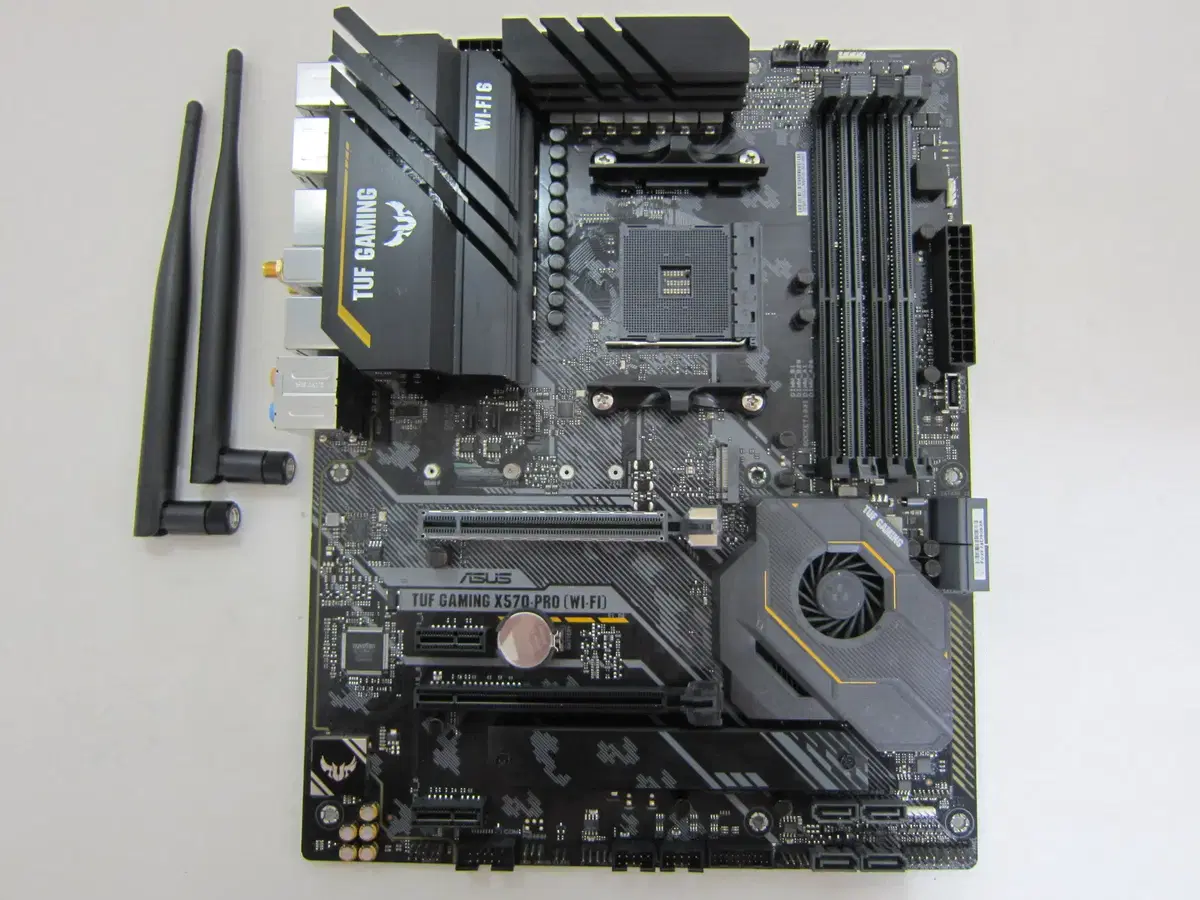 ASUS TUF Gaming X570-PLUS WiFi (백패널 X)