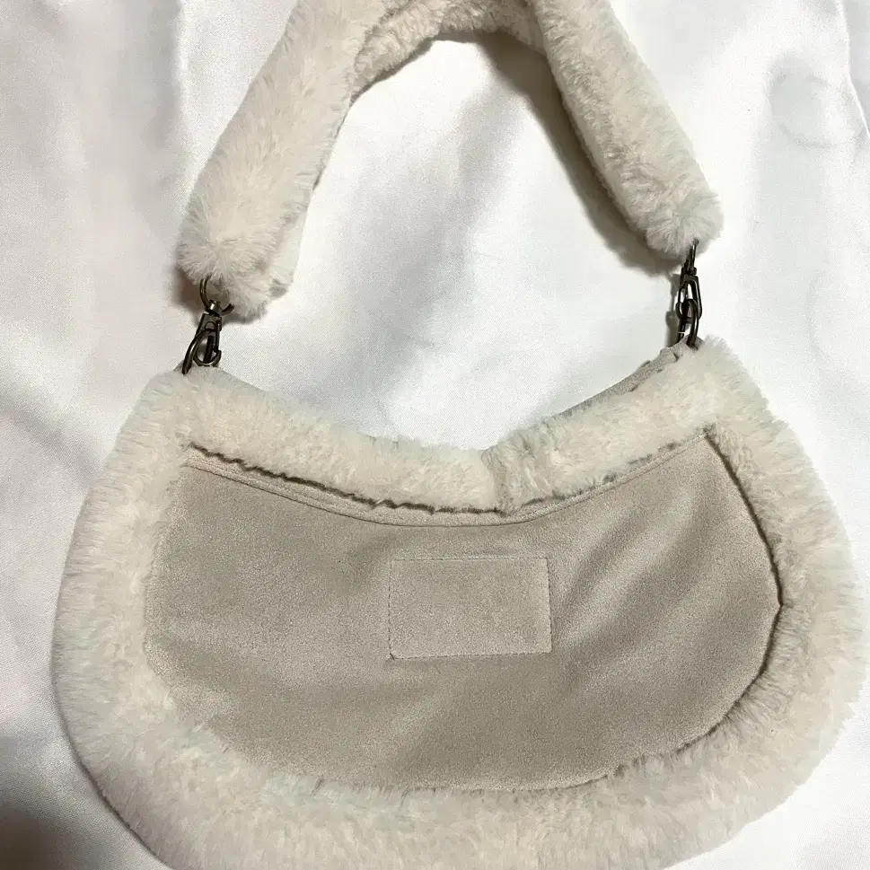 CRANK (크랭크) SUEDE ECO FUR SHOULDER BAG