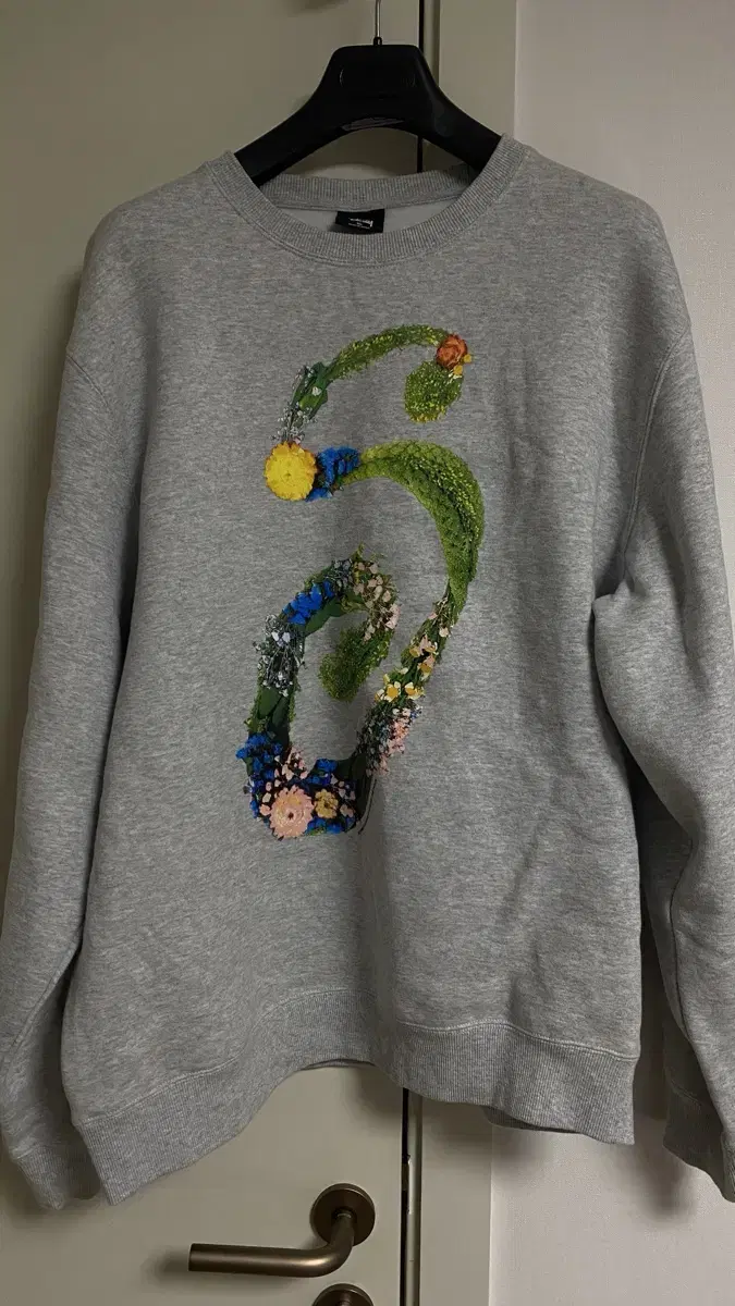 (XL)스투시 floral S crewneck 그레이