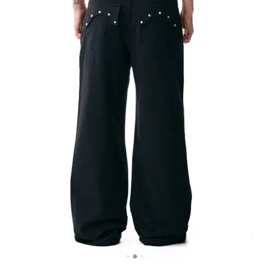 아캄 aakam multi studded cotton pants