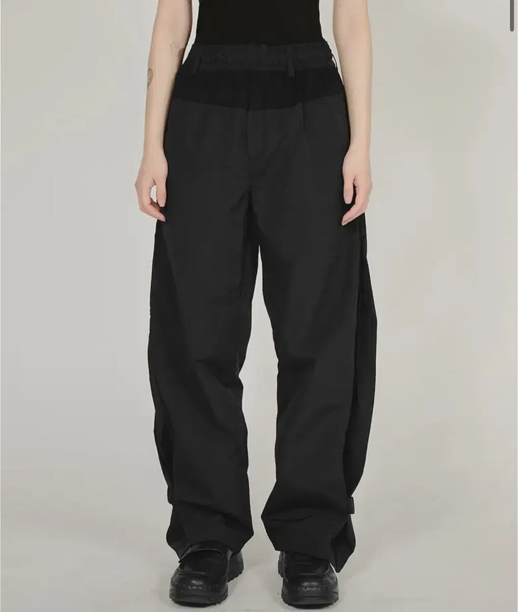 [2]플레어업 Wide Split Pants - Black